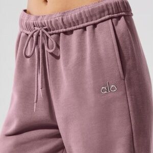 ALO Yoga SOLD-OUT Smokey Quartz Accolade Sweatpants XS NWT